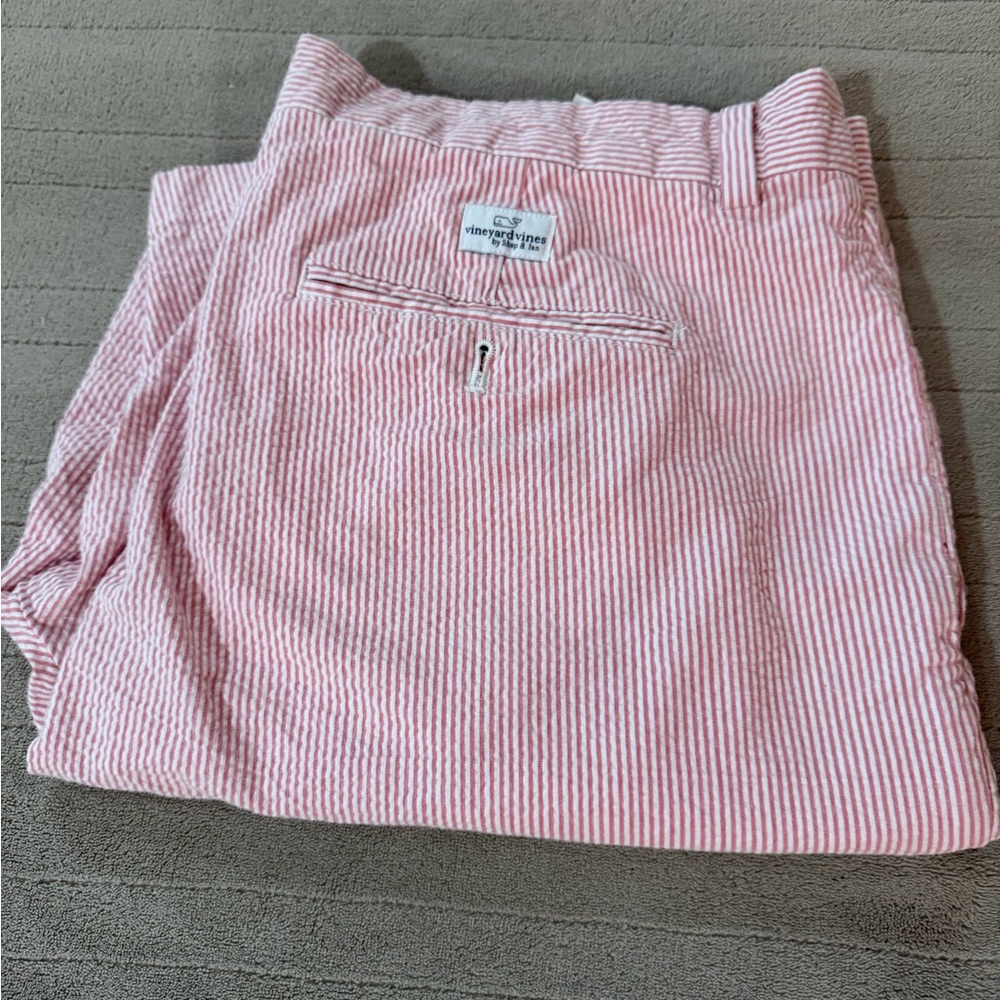 Vineyard Vines Shorts sz 38. Excellent Condition! - Picture 8 of 9